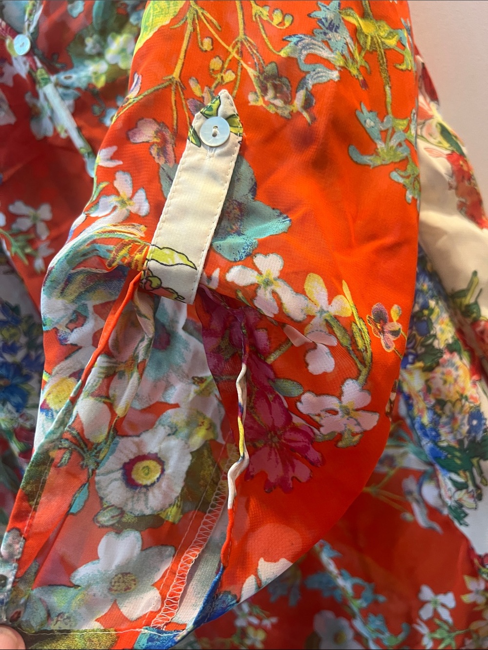 fig and flower Large Floral Blouse - Picture 9 of 11